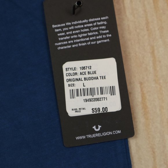 True Religion short sleeve t-shirt in size Large with front graphic - Picture 5 of 5